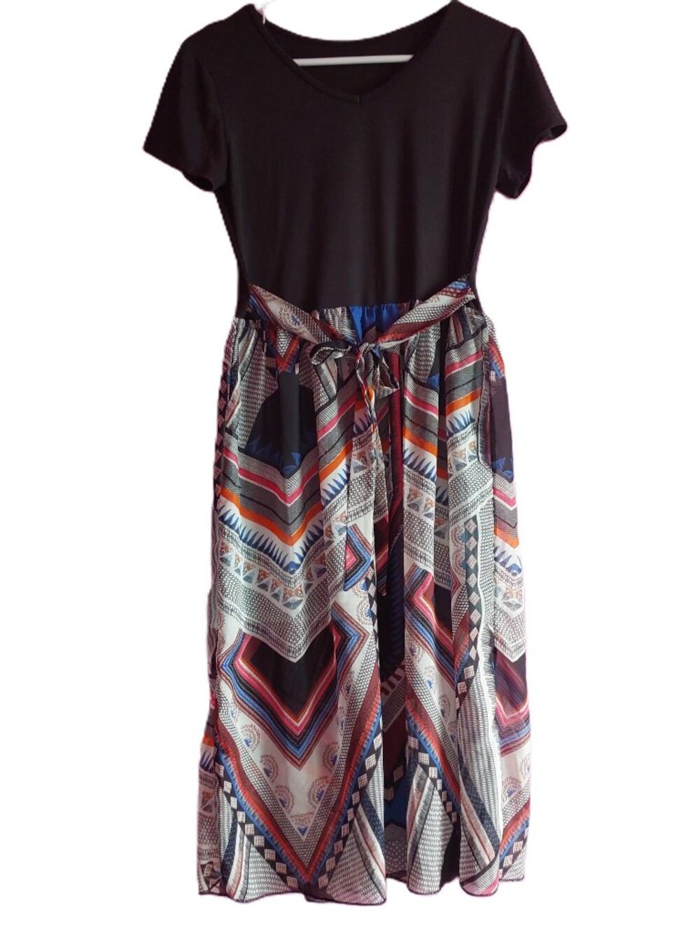 Chiffon V neck short sleeve dress.